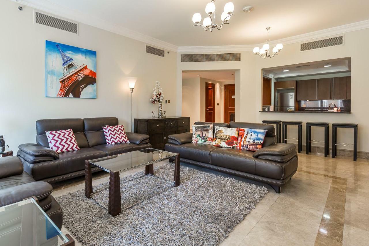 Beachfront Two Bedrooms On Palm Jumeirah By Deluxe Holiday Homes ドバイ エクステリア 写真